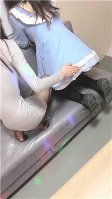 【天津女仆店S】素人母畜-舔臭脚/遛狗骑马/黑丝脚踩踏【完整版】