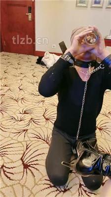 【诗恩】口球塞嘴/长靴高跟踩踏喂食/喂口水/赏圣水【完整版】