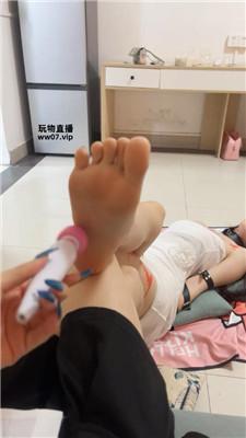 【阳阳】捆绑女神母畜白袜脚虐【完整版】 bf53100