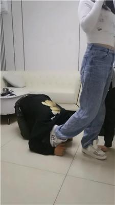 【乔伊】兄弟奴狂舔脏鞋【双视角版】 bf51391