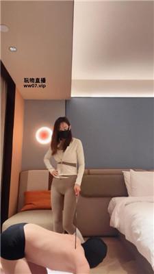 【希娜】鞭打威胁玉足蹂躏 JS250316-42