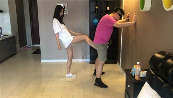 拒绝美女追求的下场