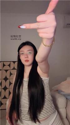 【夏主】绿帽小年夜老婆带人回家    250121-16