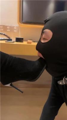 【喵主】长靴高跟踩狗爪/狗链遛狗/舔脏鞋棉袜