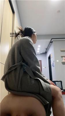 【小凤梨】纹身小妹裸足狂舔 bf50775