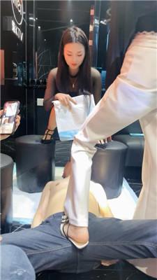 【娩娩】圈内聚会-多女王呕吐物喂食【四视角版】 bf51373