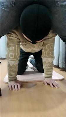 【拽拽】骑马转胯/牛仔裤坐狗头  JS250206-4