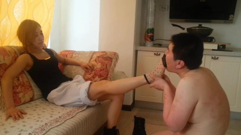 黑冰格斗练习踹肥奴