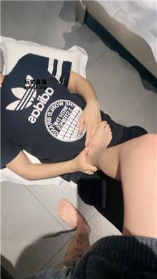【小凤梨】甘愿被纹身妹子羞辱 bf52449