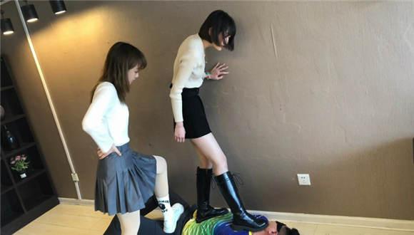 惩治变态摄影师