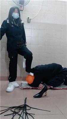 【奇了怪了】棍棒底下出骚狗 JS250116-35