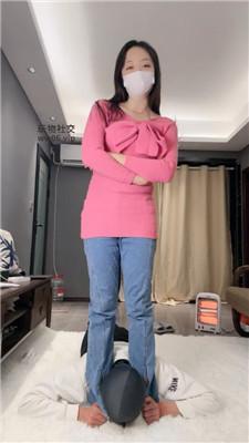 【猴歌】骑马胯下辱-牛仔裤坐脸窒息 JS250208-27