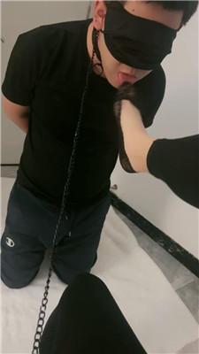 【桃之妖妖】蕾丝船袜挑逗贱奴 JS250327-29