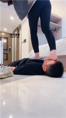 【怡宝】超美玉足捂脸窒息【续集】 bf51614