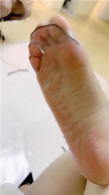 【茹雪】母畜-舔内裤舔裸足/深喉