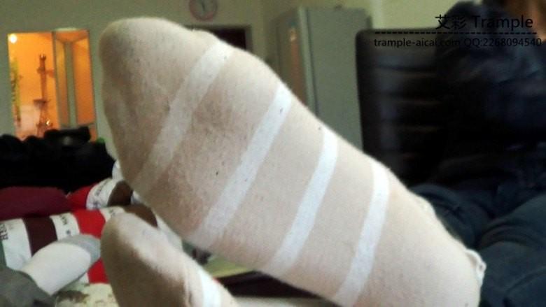 黑冰臭条纹袜子虐奴