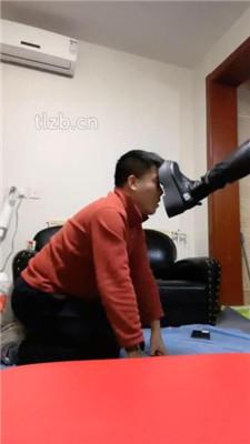 【司野】吐口水骑马/黑丝美腿诱惑舔