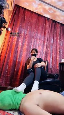 【冷颜】运动后原味鞋袜虐绿帽 bf51105