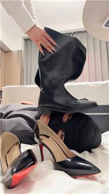 【Siu姐姐】肉丝美腿碾压踩虐 JS250123-39