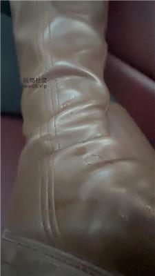 【狗哥】车内调-长靴捂黑丝白袜虐 JS250124-1