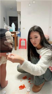 【锅盖子】脏鞋脚下喂食羞辱【下】 bf49063