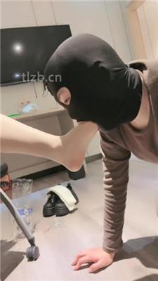 【清禾】脚底踩踏喂食/骑马/肉丝舔脚丫