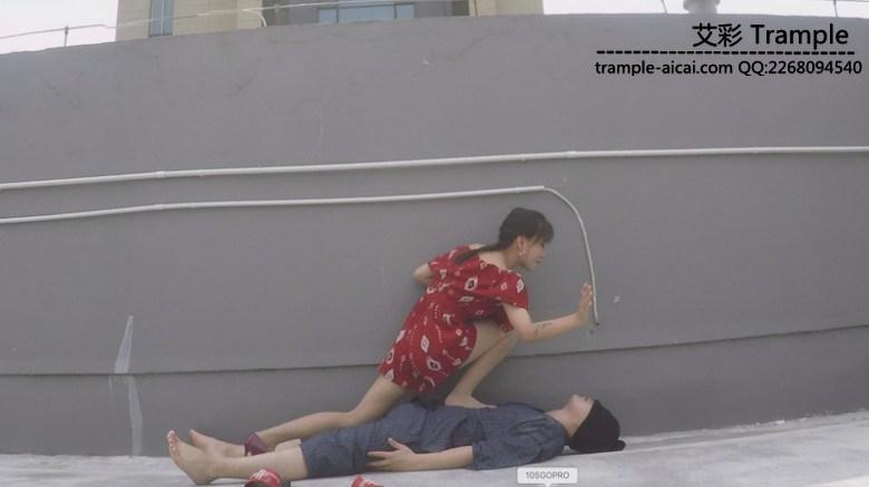 希雨红裳户外玩弄