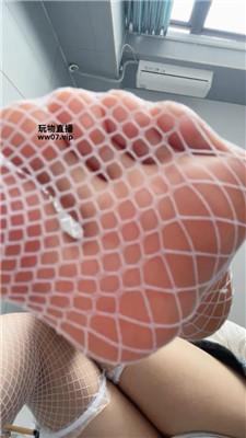 【香芋朱朱】每日一撸之学姐的渔网袜    250425-24