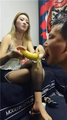 【丝温】跪舔铆钉高跟黑丝/臭脚喂食/骑马转胯踩踏