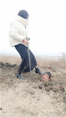 【沐颜】户外鞭打跟踪狂/体验活埋【双视角版】JS250111-25