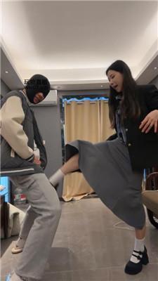 【狗哥】路边开发调-高跟皮鞋白袜踩 bf50863