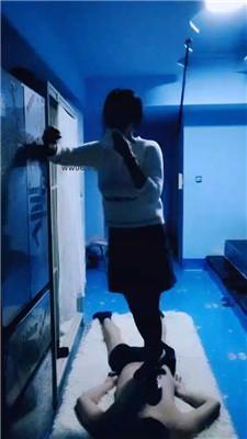 【山兔莓】换两双脏运动鞋踩踏 bf49222