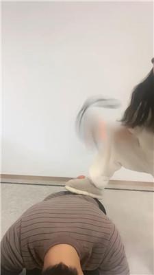 【薇薇情侣主】圈养奴脚下伺候【上】JS250123-5