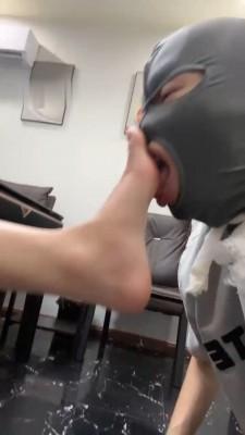 【调教视频】【狗哥】白丝高跟-实战开发台球助教小姐姐