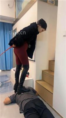 【猫爷】过膝长靴踩踏/鞭打/骑马/耳光