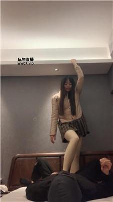 【宝娜】酸臭肉丝脚踩/坐脸窒息 JS250308-14