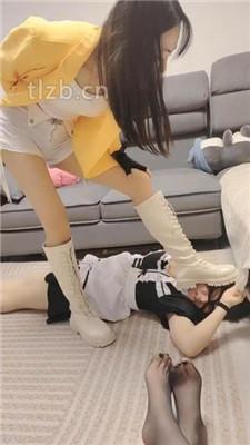 【丫丫啊】母畜-捆绑闻白袜窒息/长靴踩踏/插嘴闻腋下【双视角版】