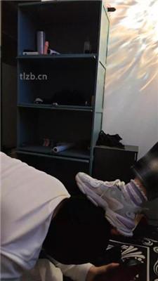 【重庆沐子】嘴叼鞋爬行/清理脏鞋/踩踏臭脚捂脸