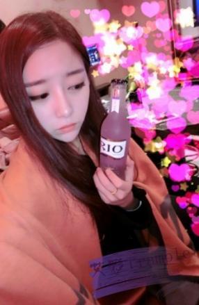 【冰时代精品】松岛女神强制耳光踩喉 黑冰跳踩脸虐奴