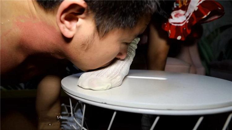 【冰时代】喵女神洛丽塔 强制踩踏恋足 暴力KO