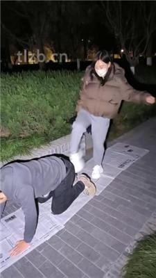 【冰爷】户外-骑马骑脖/运动鞋白袜踩踏