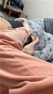 【艾斯】裸足踩踏狂舔 JS250111-53