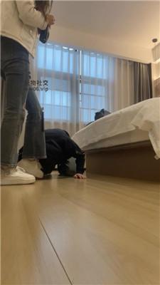 【沐沐大大】闺蜜观战-抽耳光/小白鞋白袜玩弄 JS250108-32