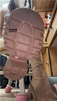 【爱可】爬进来贡金    250429-1