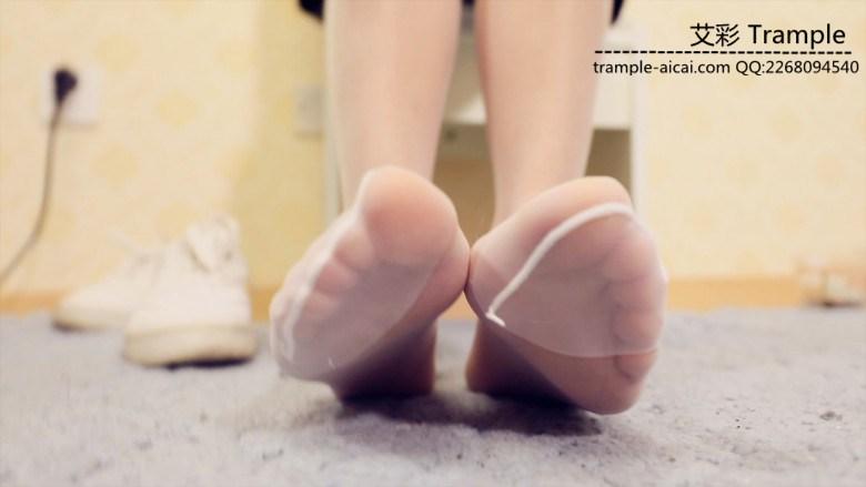 女巨人透明丝袜pov