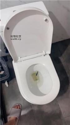 【沐沐大大】下跪伺候纹身小妹 JS250125-22