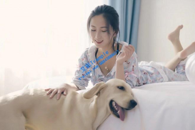 女职员羞辱经理