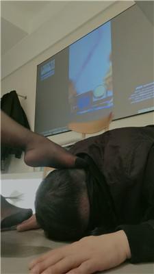 【甜沁】桌底视角-长靴黑丝碾压踩【双视角版】 bf49202