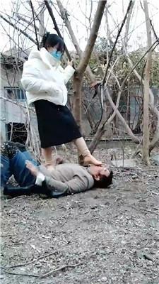 【沐颜】户外公开处刑bt跟踪狂【双视角版】 JS250105-7