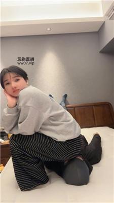 【猴歌】坐脸窒息-白袜跳踩 JS250225-14